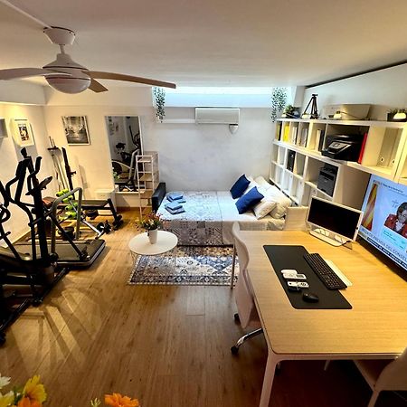 Casa En Masnou Junto A Playa Y Tren Villa Luaran gambar