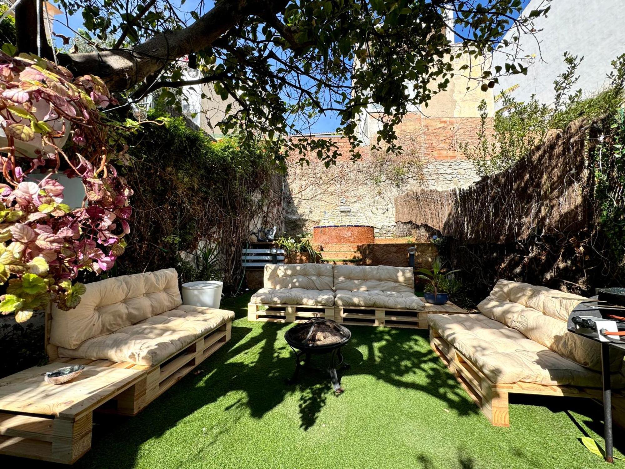 Casa En Masnou Junto A Playa Y Tren Villa Luaran gambar