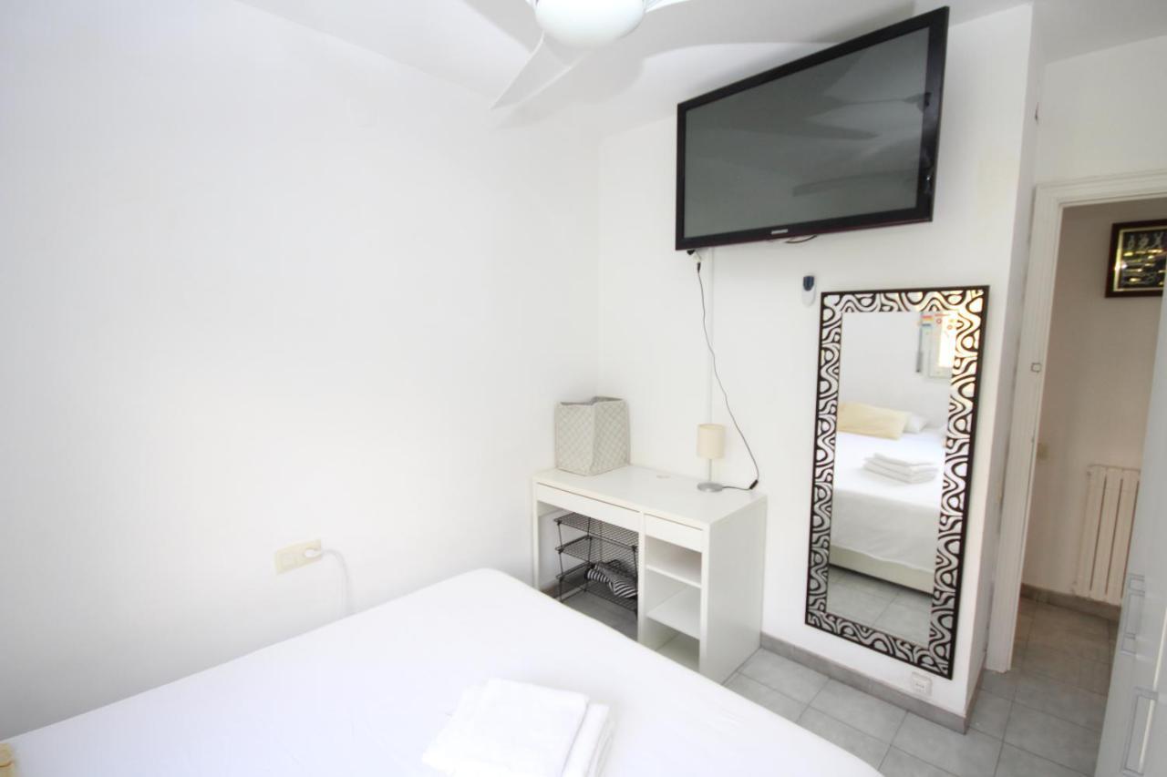 Casa En Masnou Junto A Playa Y Tren Villa Luaran gambar