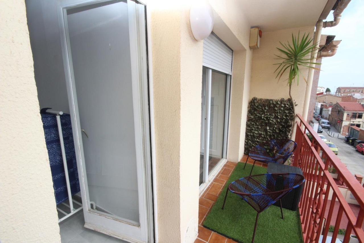 Casa En Masnou Junto A Playa Y Tren Villa Luaran gambar