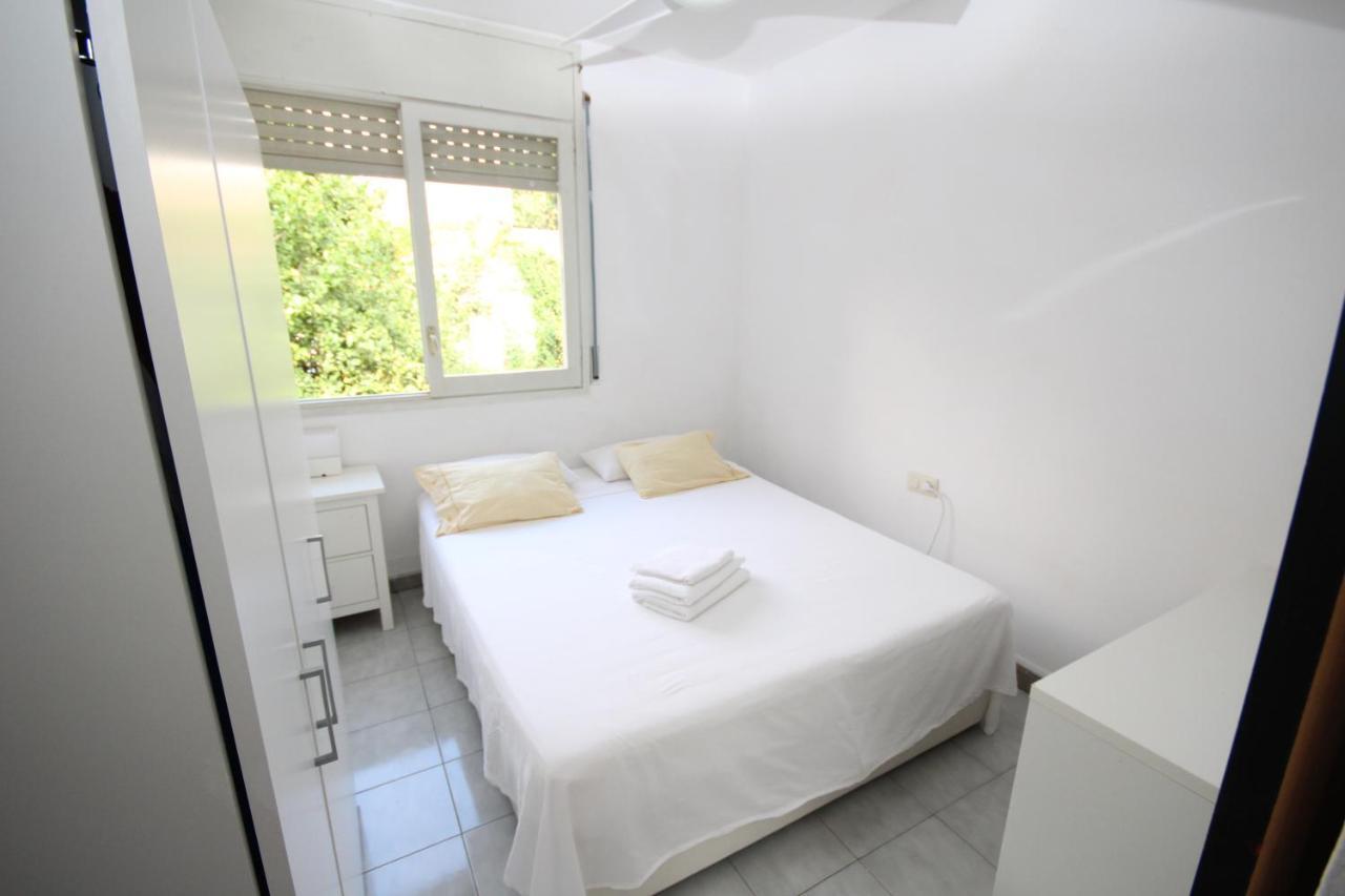 Casa En Masnou Junto A Playa Y Tren Villa Luaran gambar